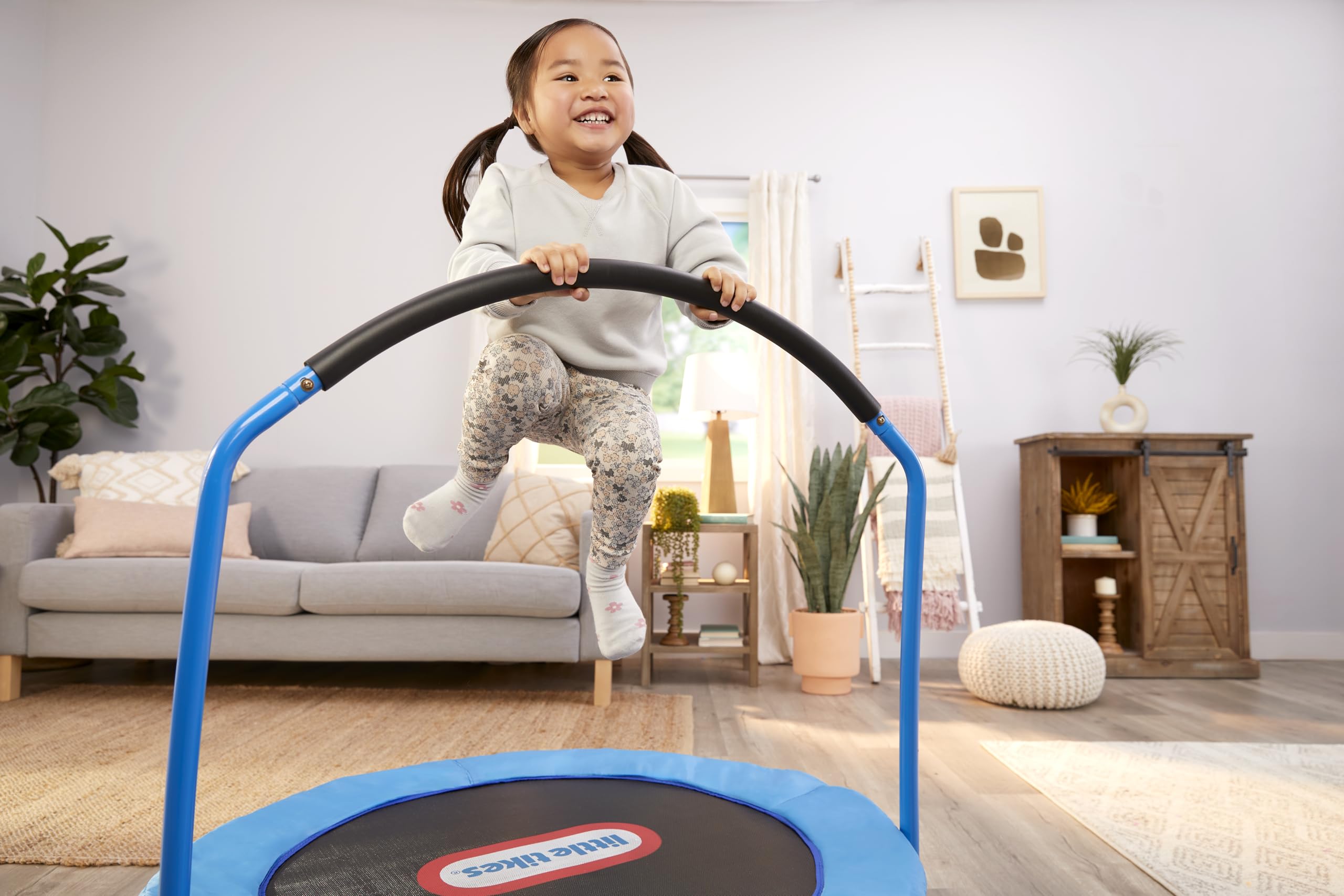 Little Tikes Active Play Trampolino 3 Piedi con Barra da Interno