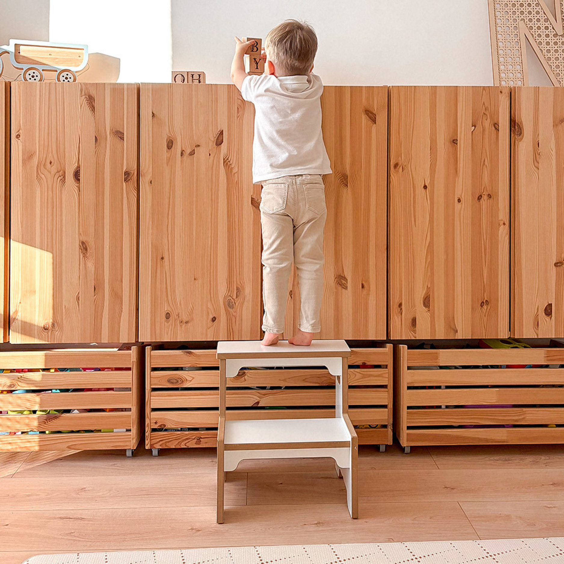 Lionherz Little Helper sgabello bambini 39x39x29cm legno