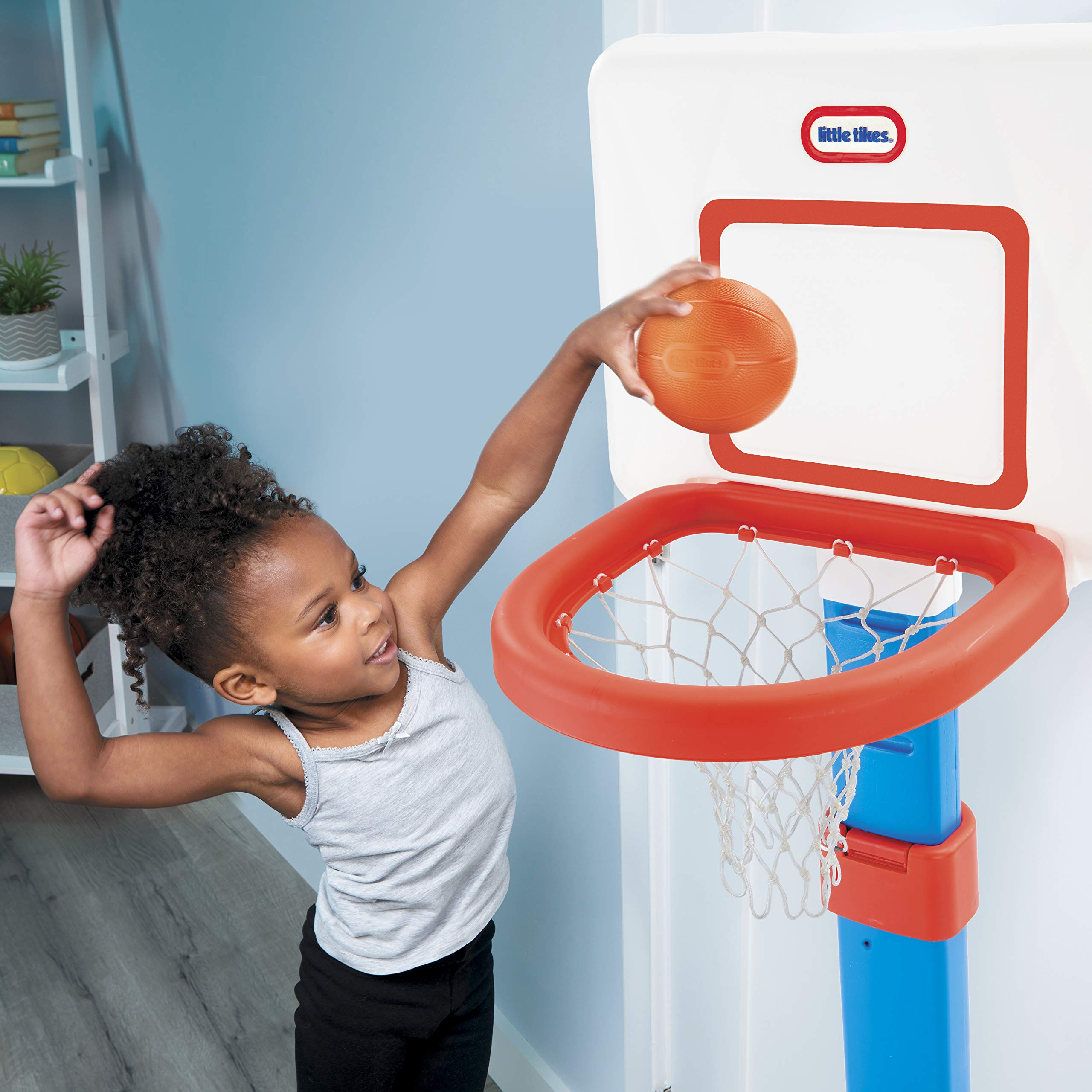 Little Tikes TotSports canestro basket regolabile con palla
