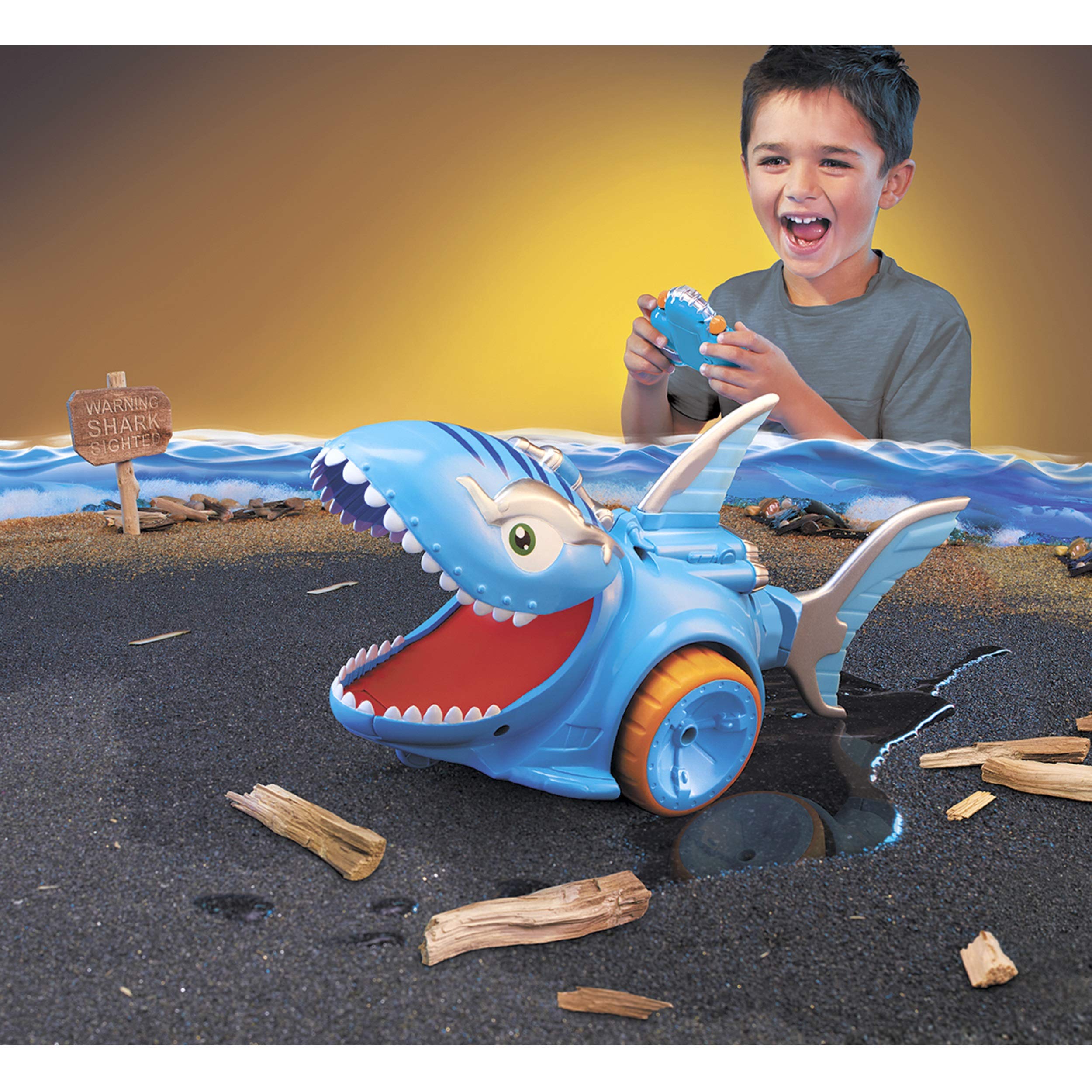 Little Tikes Shark Strike macchinina telecomandata squalo