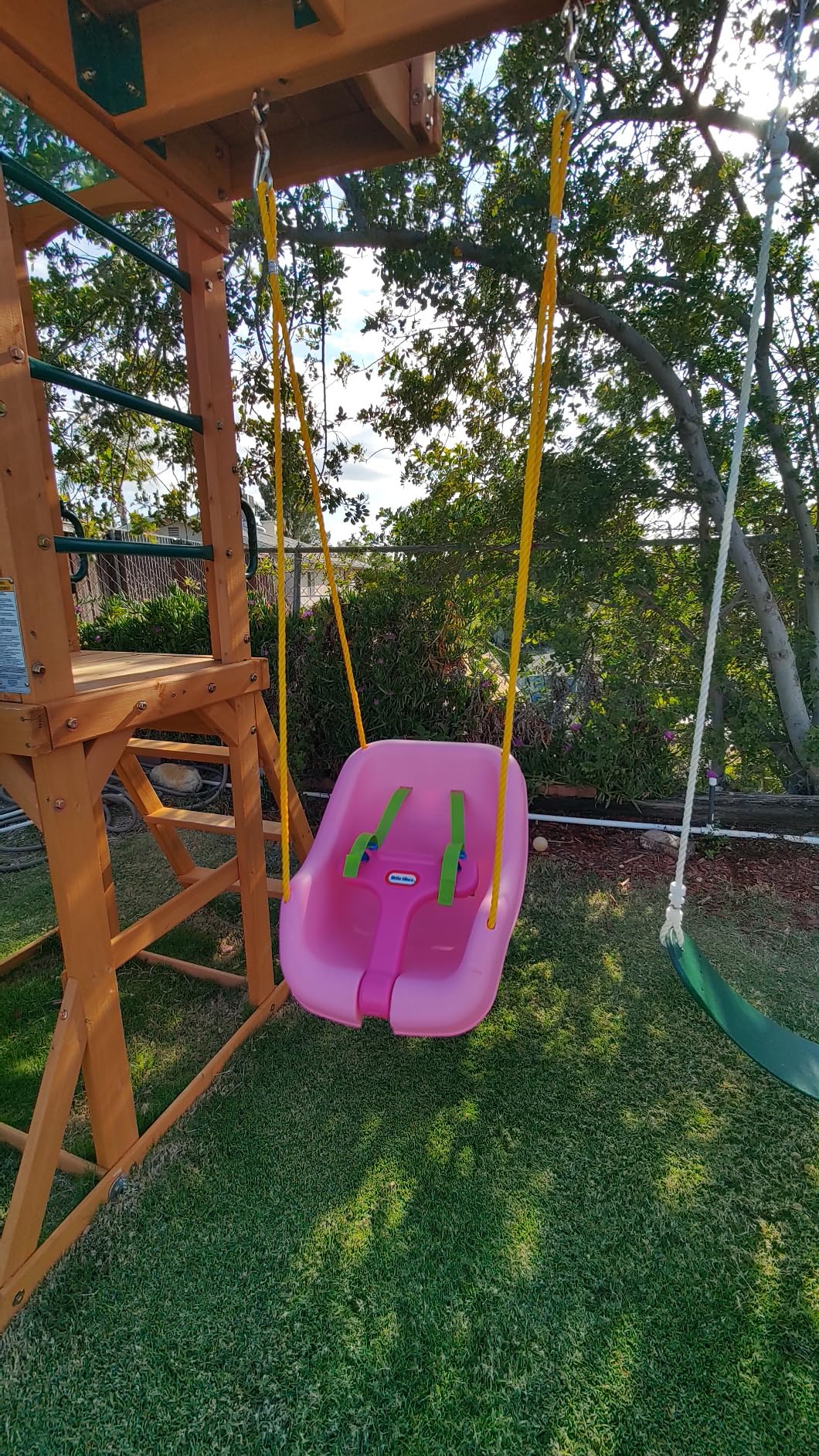 Little Tikes Active Play Altalena 2 in 1 Snug Secure Rosa
