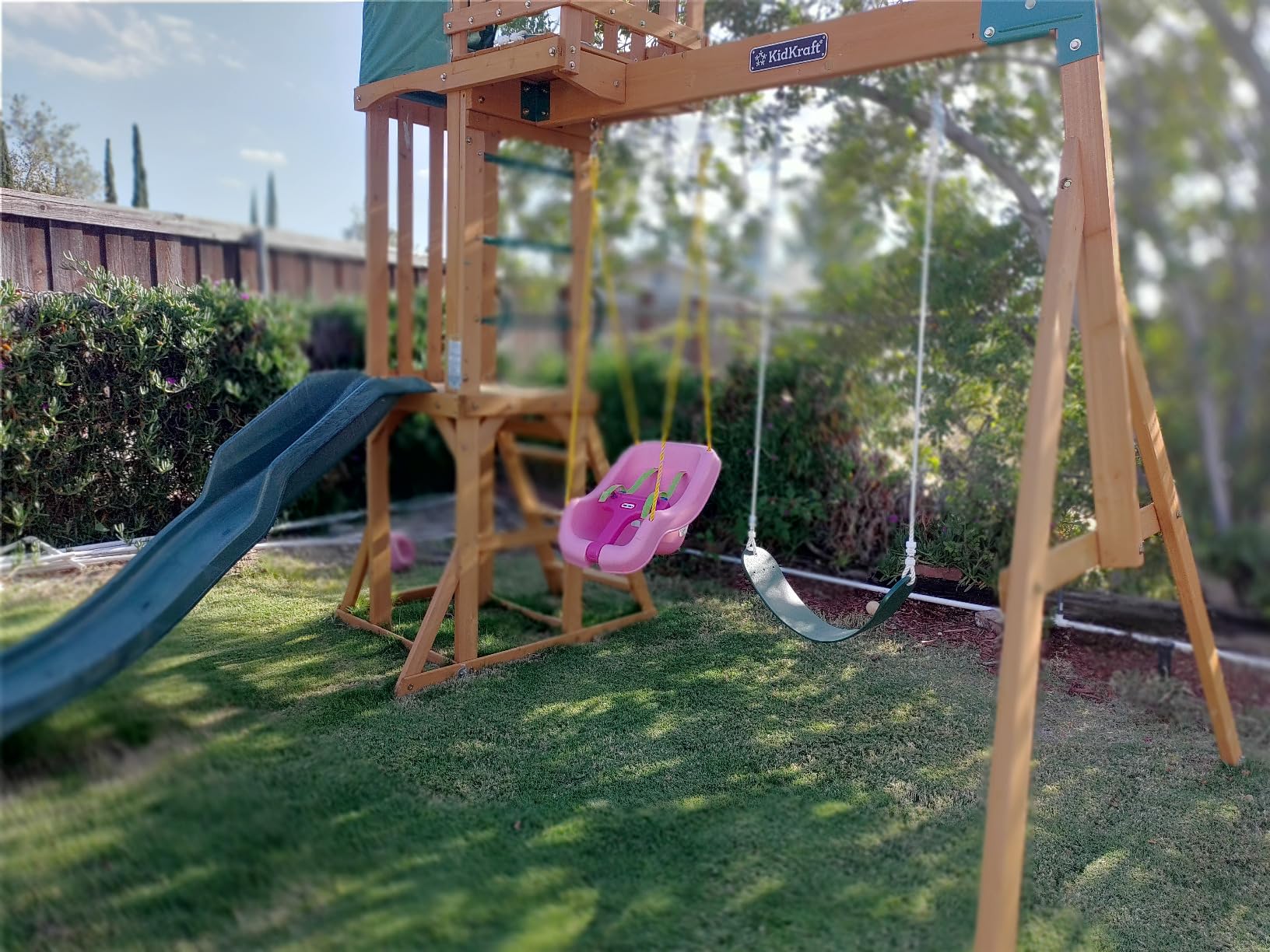 Little Tikes Active Play Altalena 2 in 1 Snug Secure Rosa