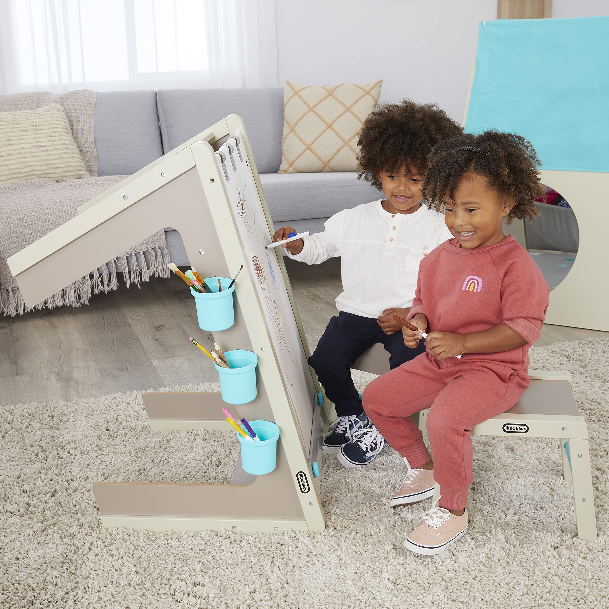 Little Tikes Furniture cavalletto tavolo 2 in 1 con sgabelli