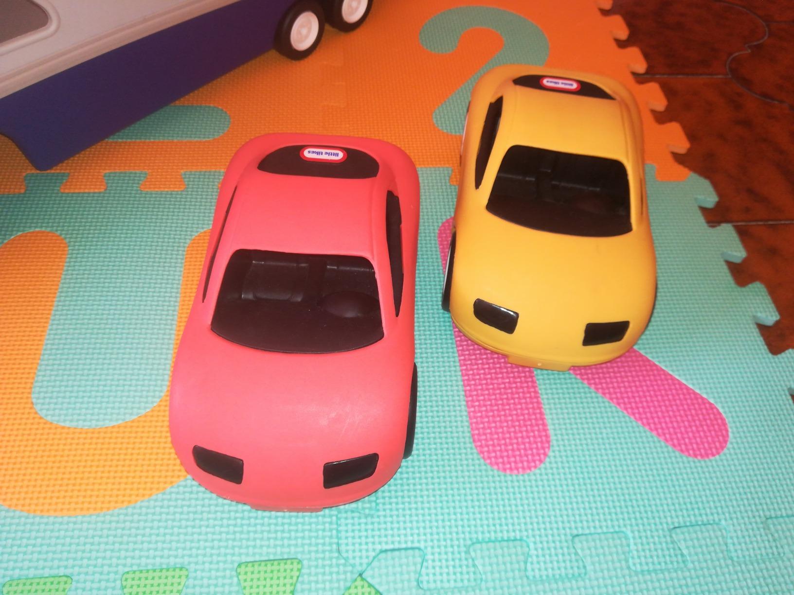 Little Tikes Bisarca camion trasportatore 2 auto bambini
