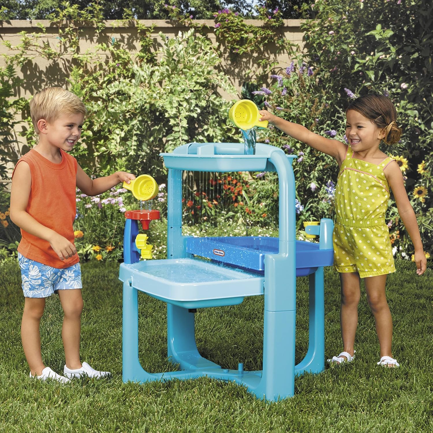 Little Tikes Easy Store tavolino acqua pieghevole con accessori
