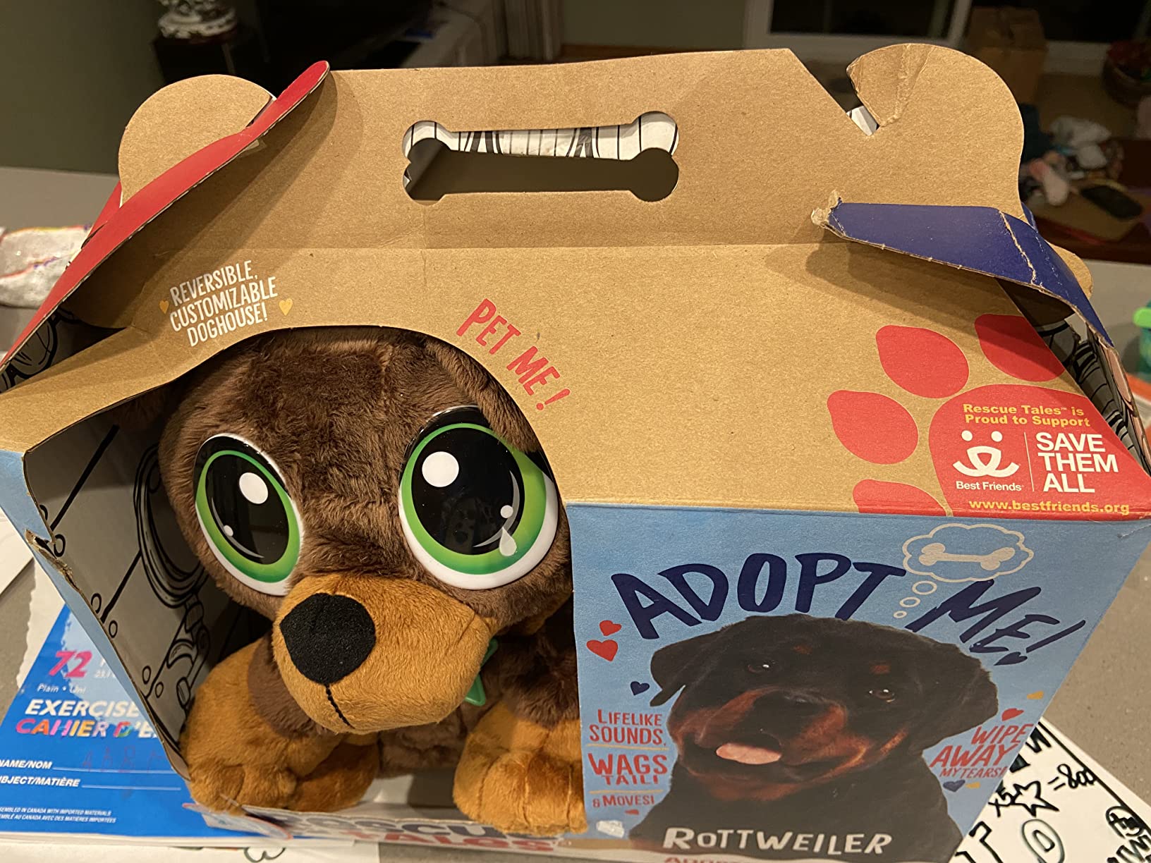 Little Tikes Rescue Tales Rottweiler peluche interattivo adozione