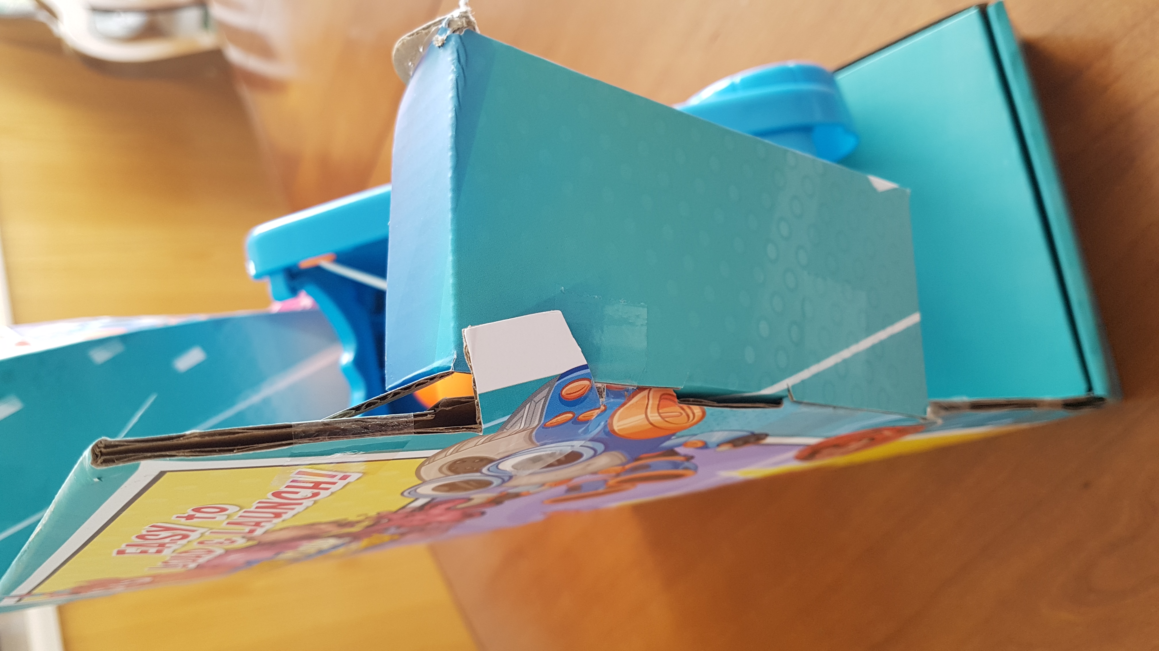 Little Tikes Mighty Blasters Sling Blaster con bersaglio