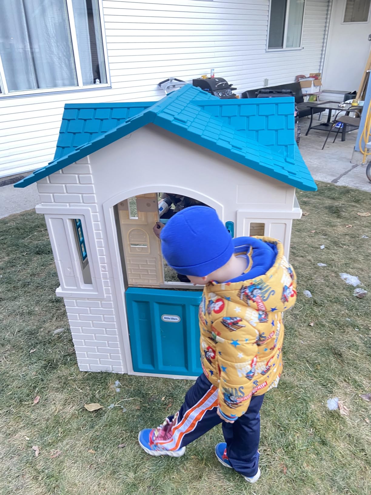 Little Tikes Cape Cottage casetta bambini blu-bianca 2 porte