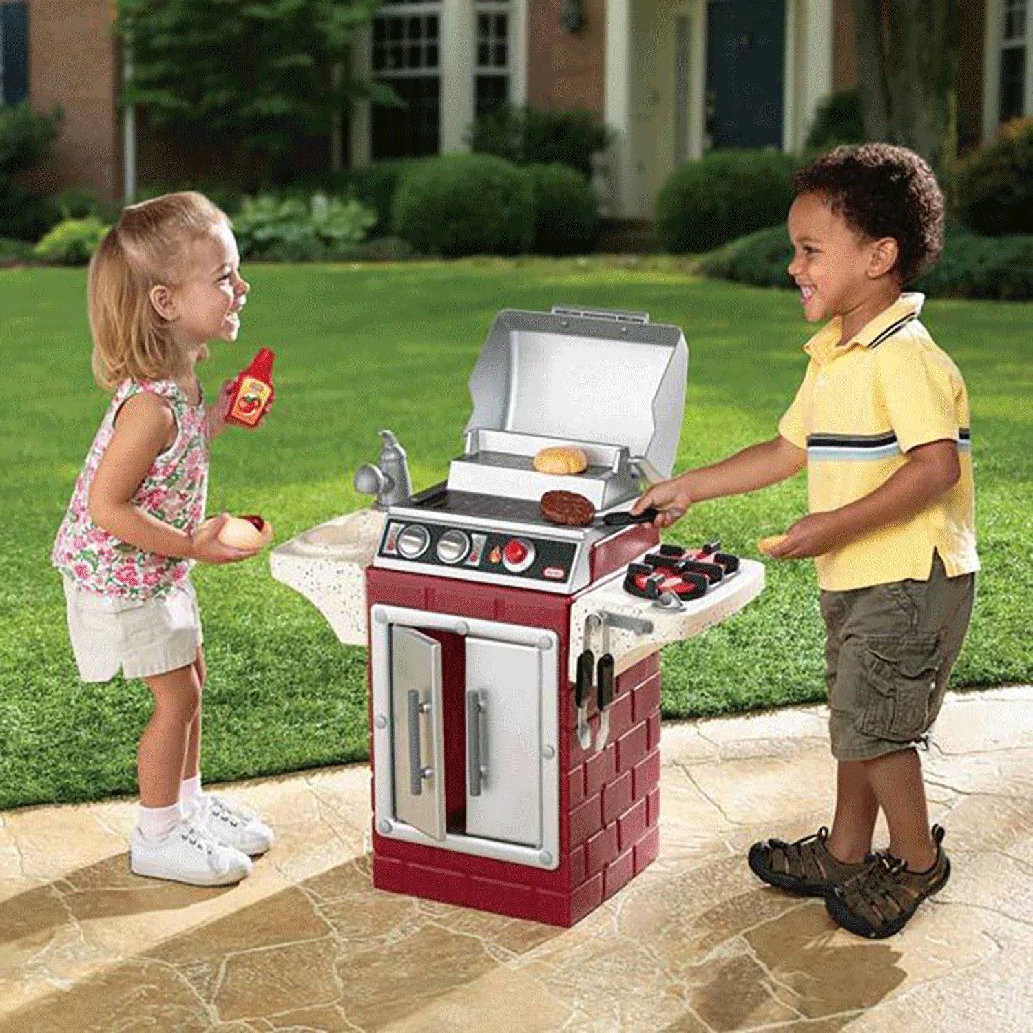 Little Tikes Get Out 'N' Grill barbecue giocattolo 8 pezzi