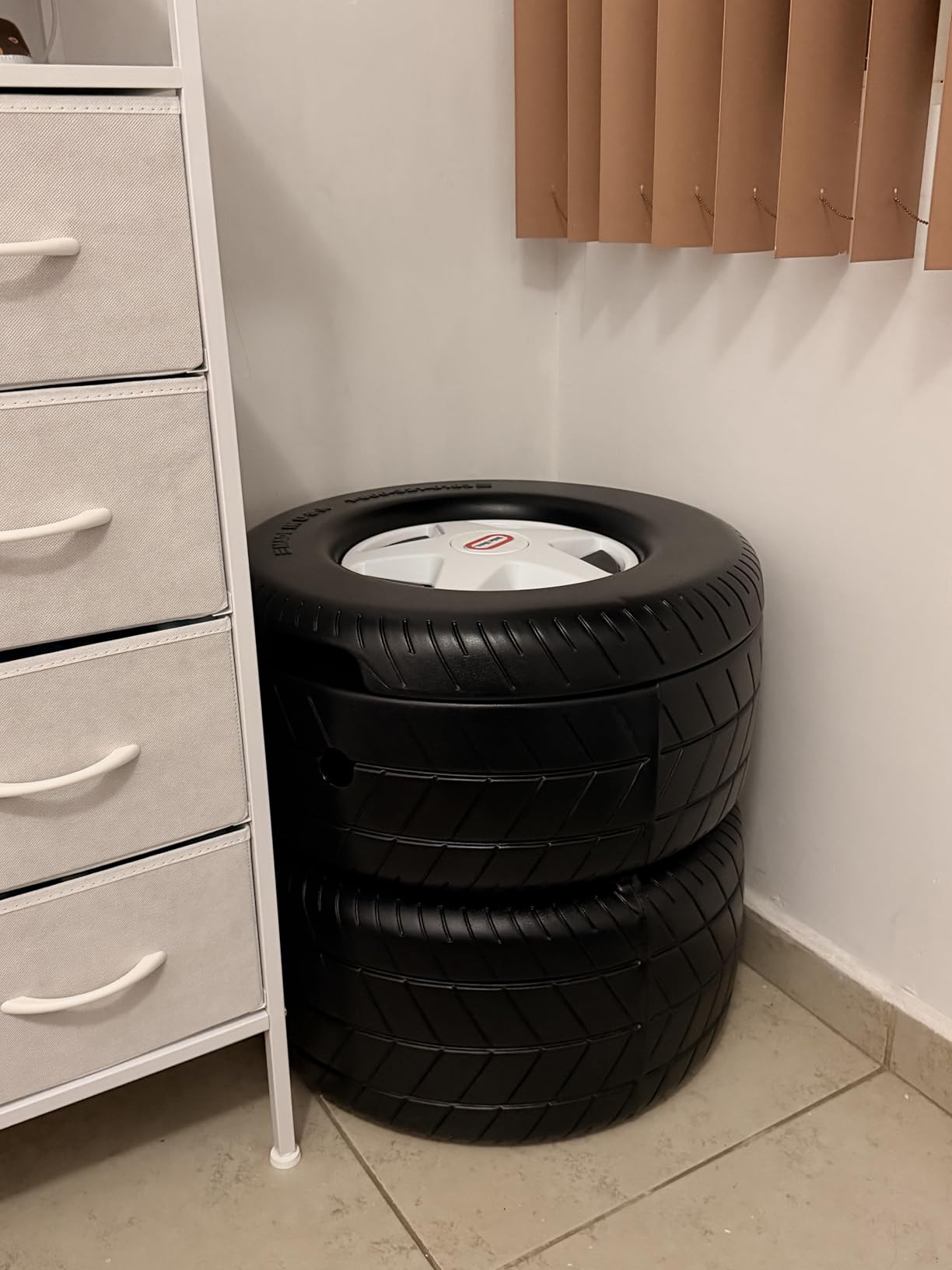 Little Tikes Racing Tire baule portagiochi bambini gomma auto