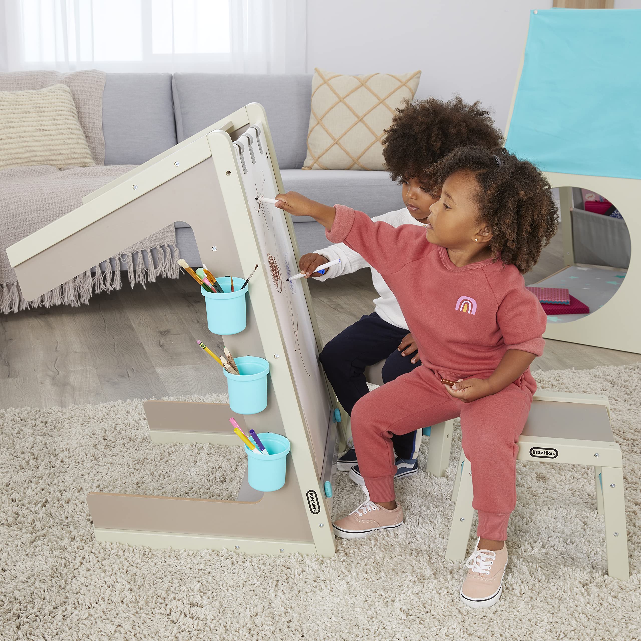 Little Tikes Furniture cavalletto tavolo 2 in 1 con sgabelli