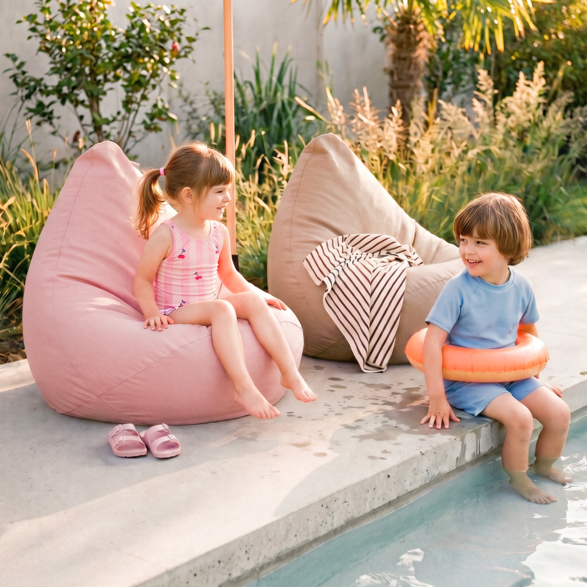 Lionherz Sunny Seat pouf bambini 80x85 impermeabile taupe