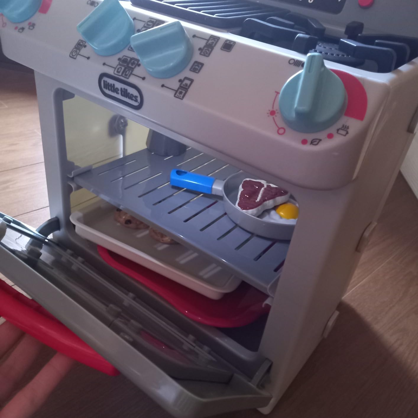 Little Tikes First Oven forno giocattolo interattivo suoni